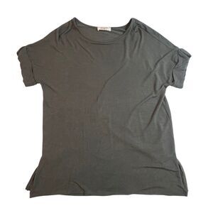 Zenana Outfitters Top Womens Medium Charcole Black Tee Basic Tunic Casual Blouse